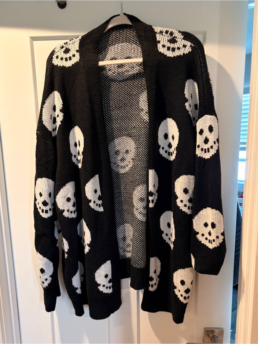 Black and White Skull Open-Front Women's Plus Size 4/5x Cardigan Sweater